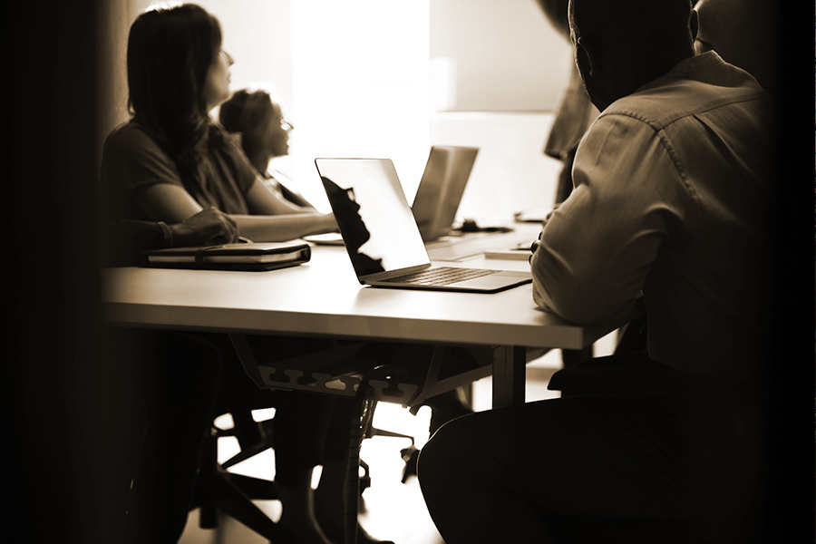 Photographie d'un atelier de formation en généalogie